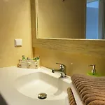 Flora Apartmán Drios